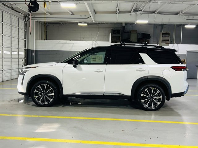 New 2026 Nissan Pathfinder Platinum image 16