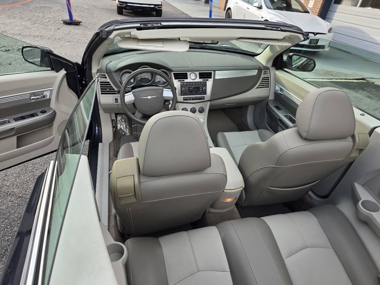 Used 2008 Chrysler Sebring Touring w/ Special Touring Group FWD image 13