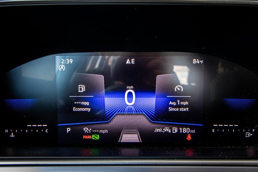 Certified 2025 Volkswagen Taos SE w/ Black Wheel Package image 36