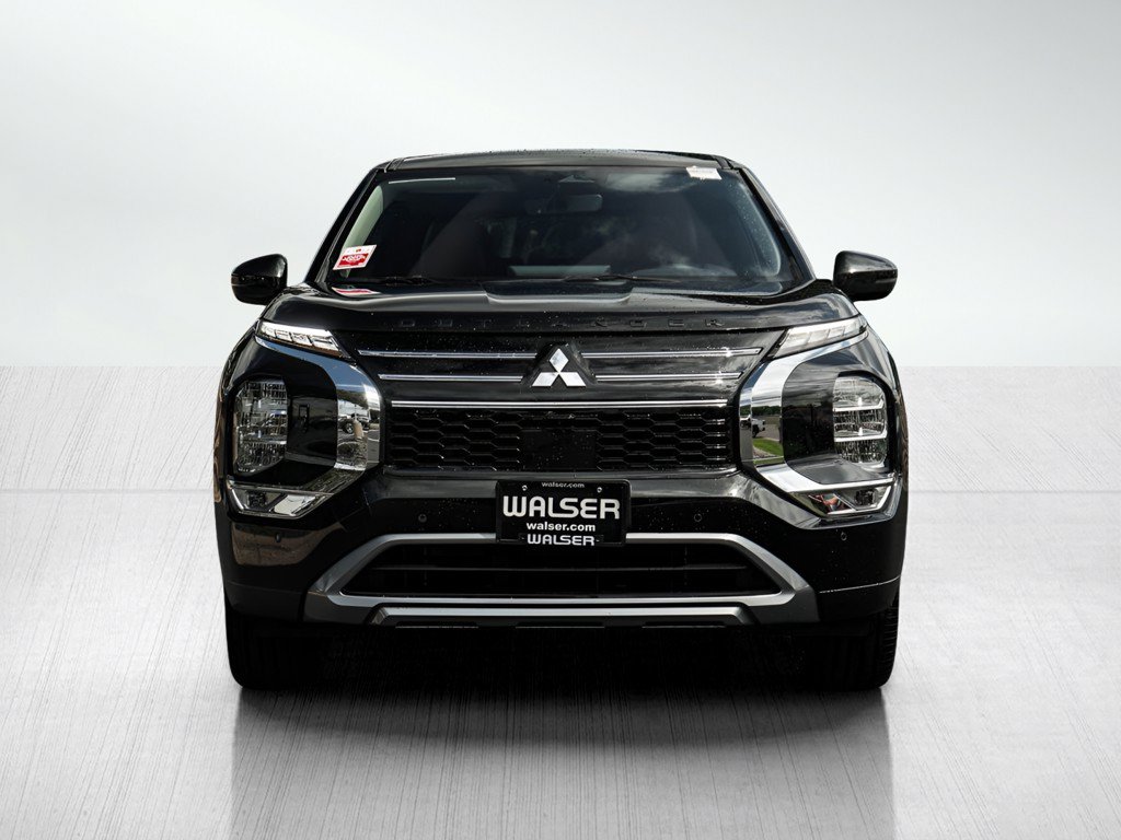New 2026 Mitsubishi Outlander SE AWD/4WD image 2