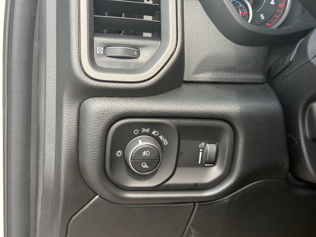 New 2026 RAM 2500 Tradesman AWD/4WD image 16