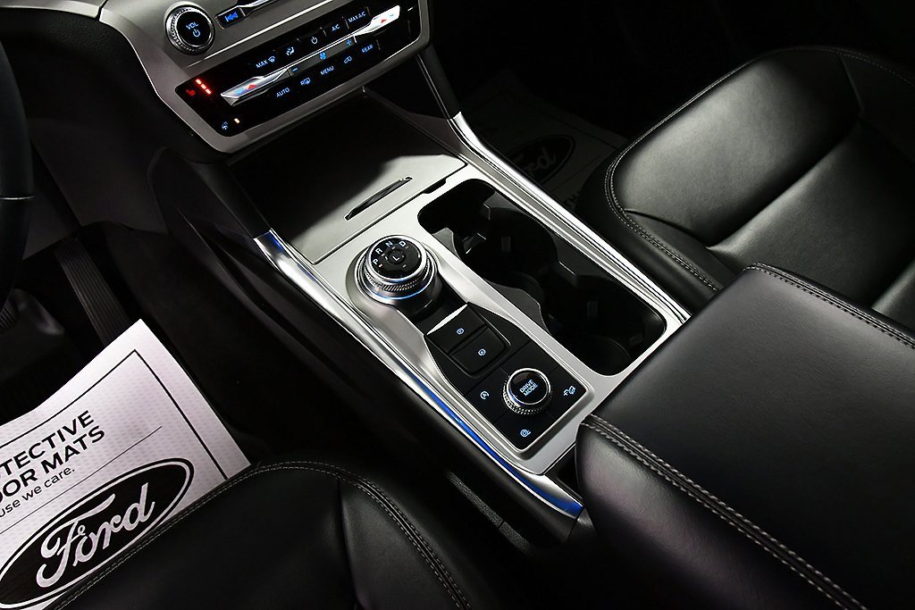 Used 2023 Ford Explorer XLT w/ Equipment Group 202A image 24