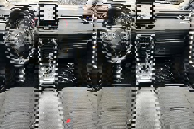 Certified 2025 Toyota RAV4 LE image 17