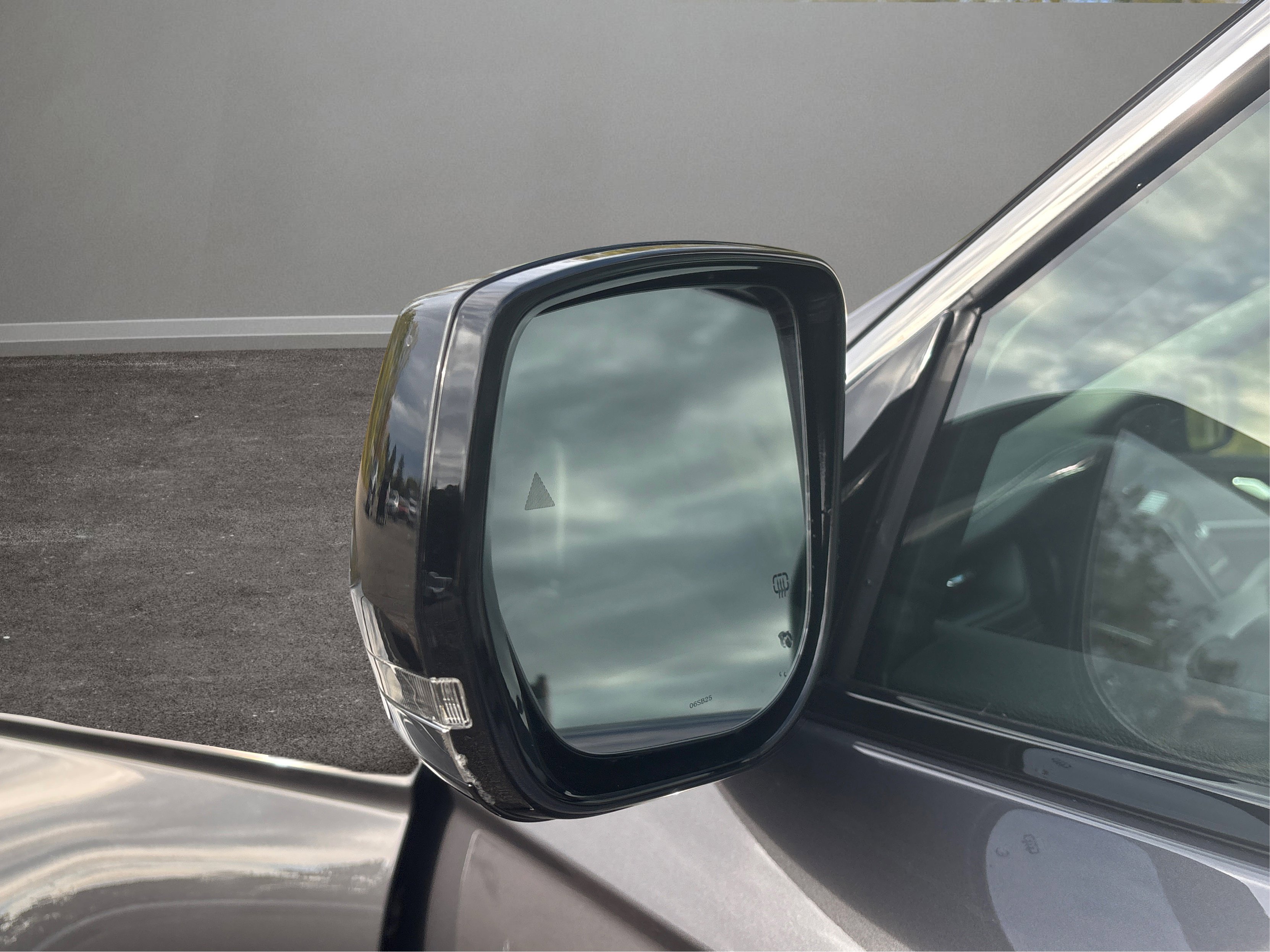 New 2025 Jeep Grand Cherokee L Limited image 37