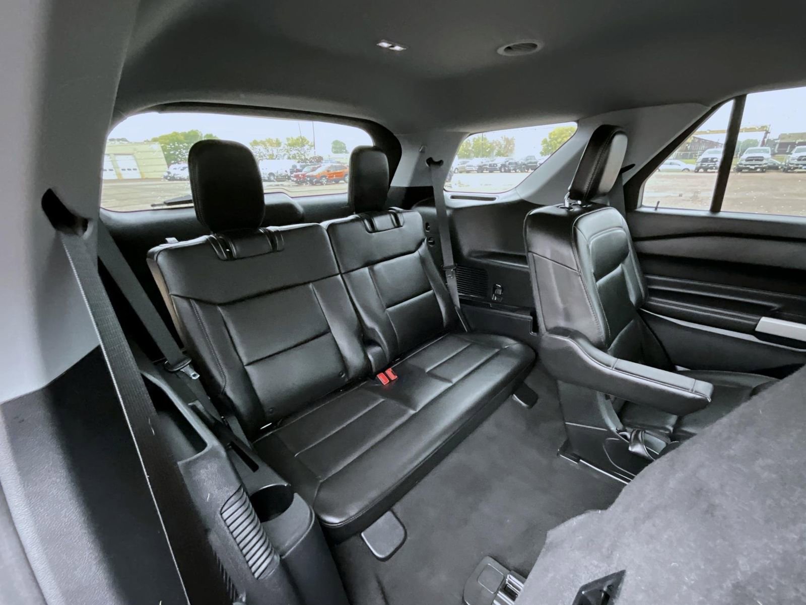 Used 2022 Ford Explorer XLT w/ Equipment Group 202A image 20