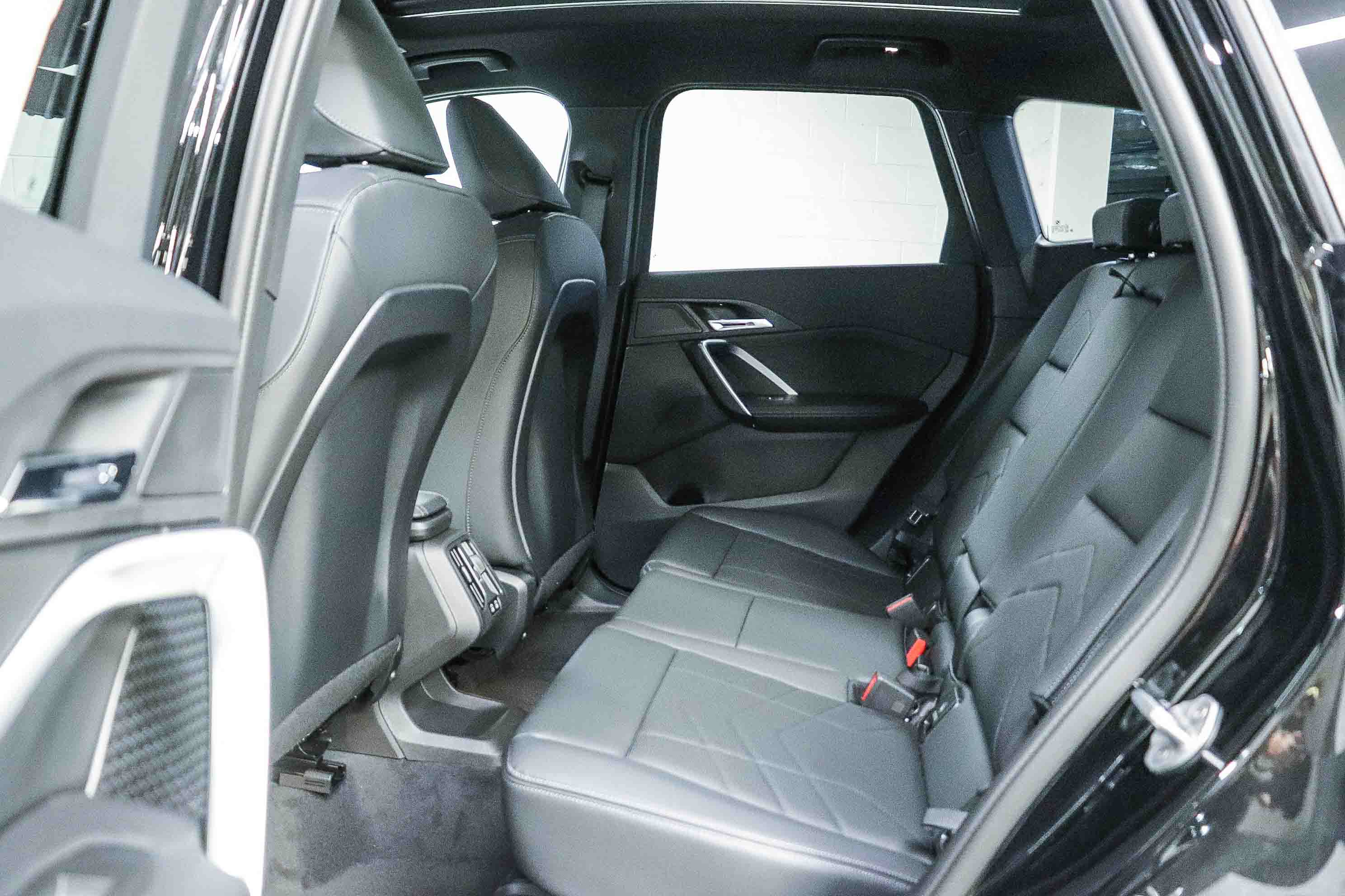New 2026 BMW X1 xDrive28i w/ Technology Package AWD/4WD image 19