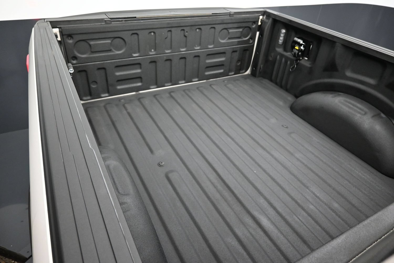 Used 2018 Ford F150 King Ranch w/ Equipment Group 601A Luxury AWD/4WD image 46