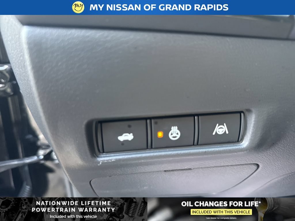 New 2026 Nissan Sentra SL w/ Floor Mat Package FWD image 18