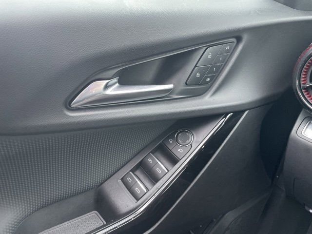 Used 2025 Chevrolet Equinox RS w/ Safety and Technology Package image 17