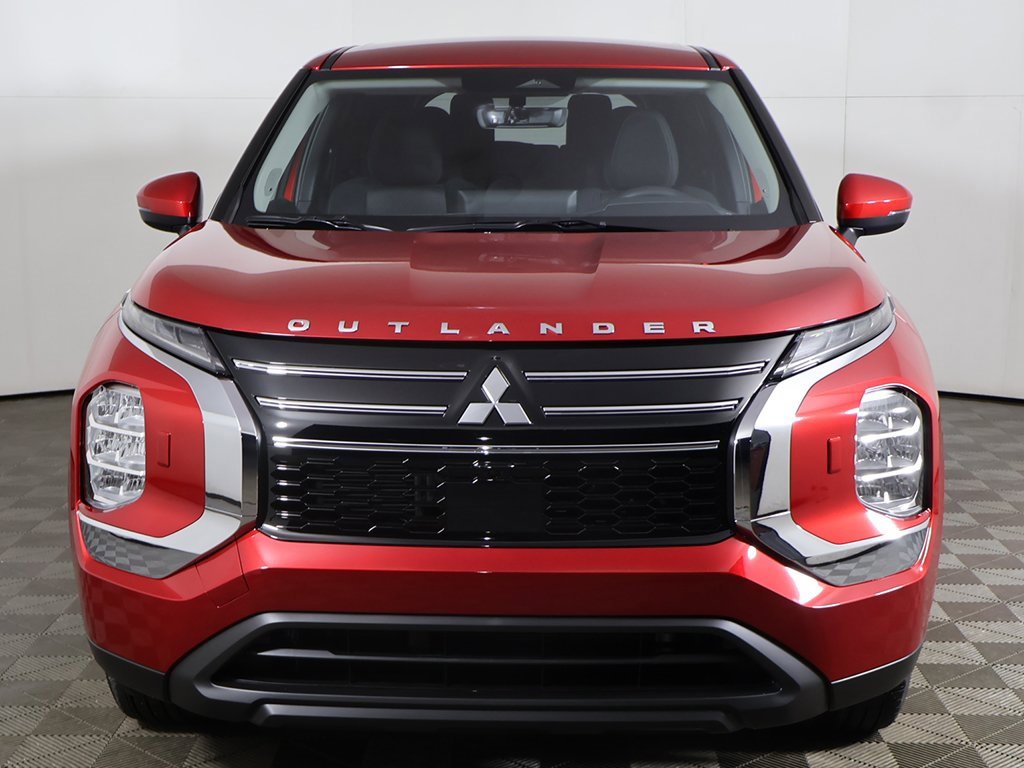 New 2026 Mitsubishi Outlander ES image 12