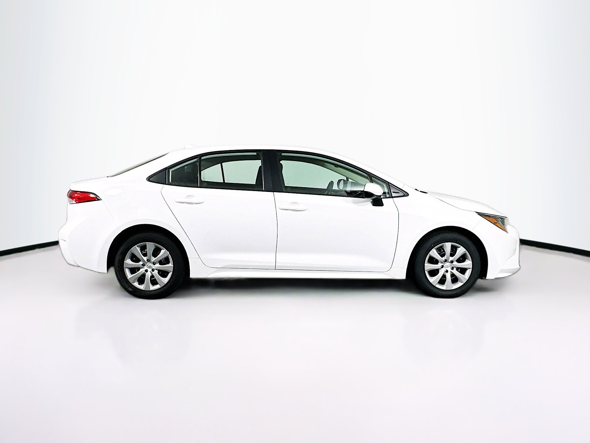 Used 2024 Toyota Corolla LE FWD image 10