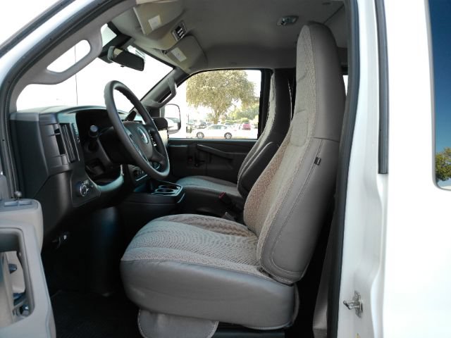 Used 2025 Chevrolet Express 3500 LT w/ LT Preferred Equipment Group RWD image 15