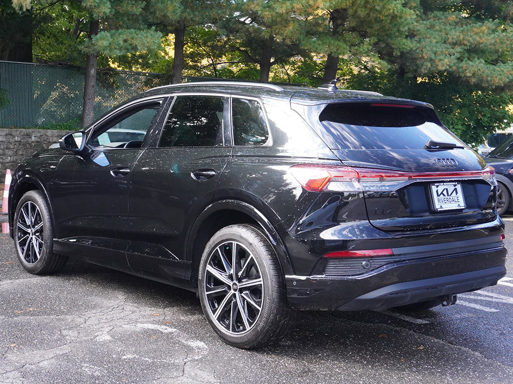Used 2022 Audi Q4 e-tron Premium Plus AWD/4WD image 10