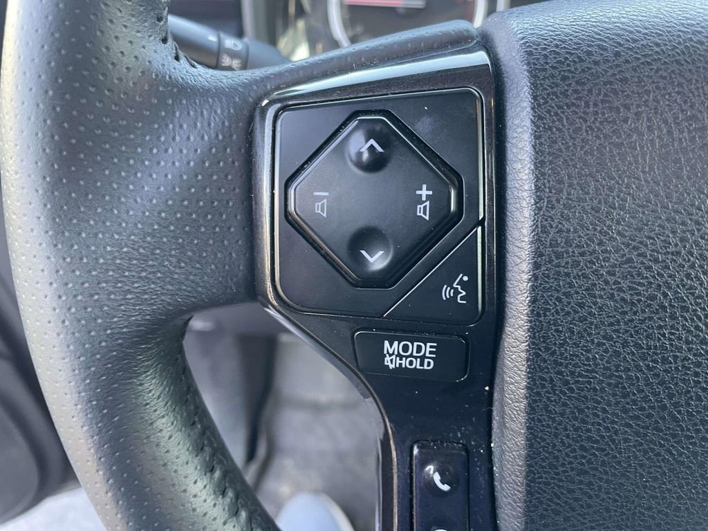 Used 2022 Toyota 4Runner TRD Off-Road Premium image 33