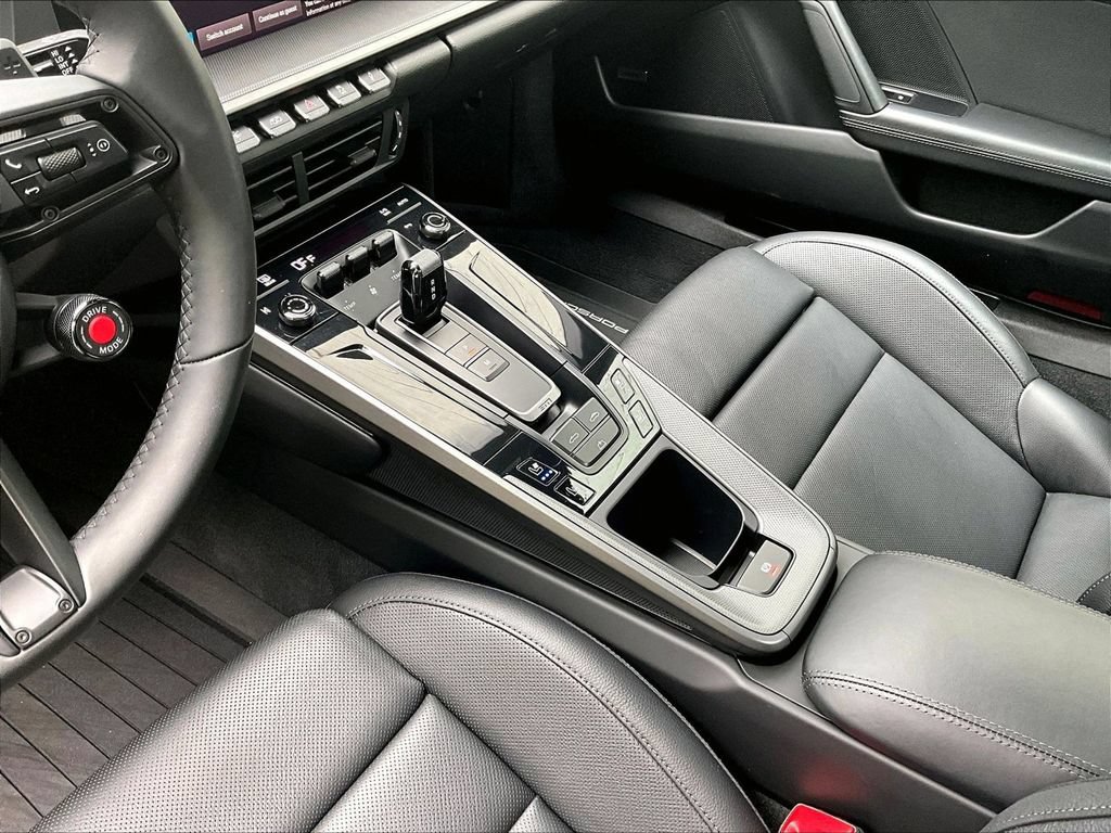 Certified 2025 Porsche 911 Carrera RWD image 19