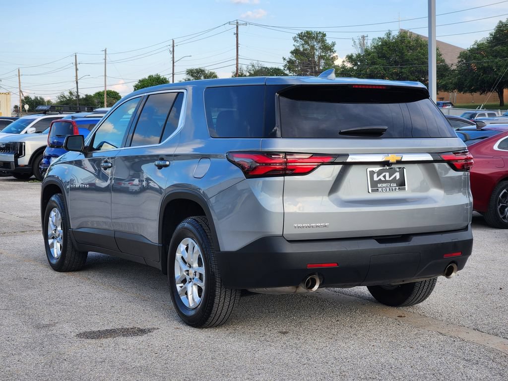 Used 2023 Chevrolet Traverse LS FWD image 7