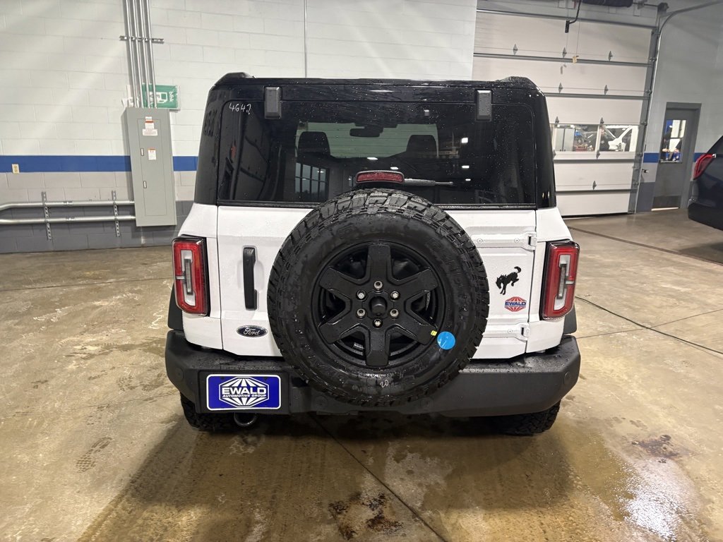 New 2025 Ford Bronco Outer Banks image 9