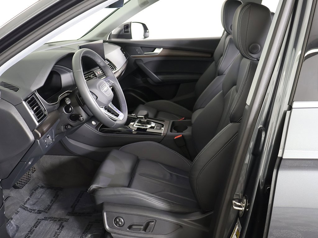 Used 2024 Audi Q5 e Premium Plus image 34