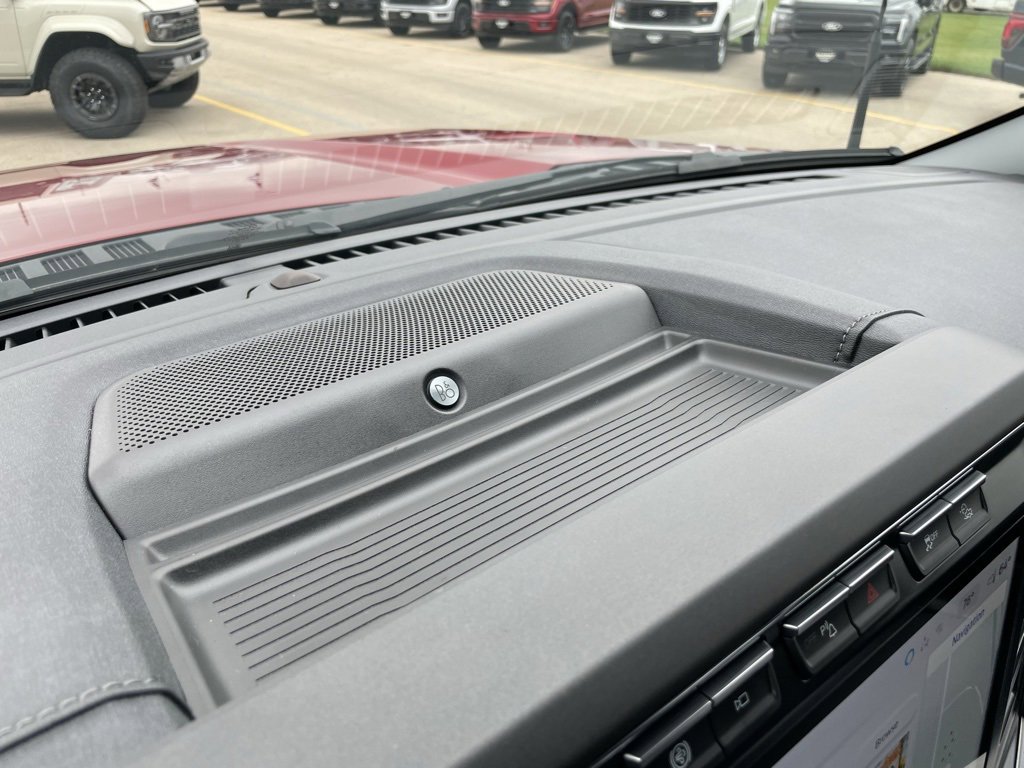 Used 2024 Ford F250 Lariat w/ Lariat Ultimate Package image 55