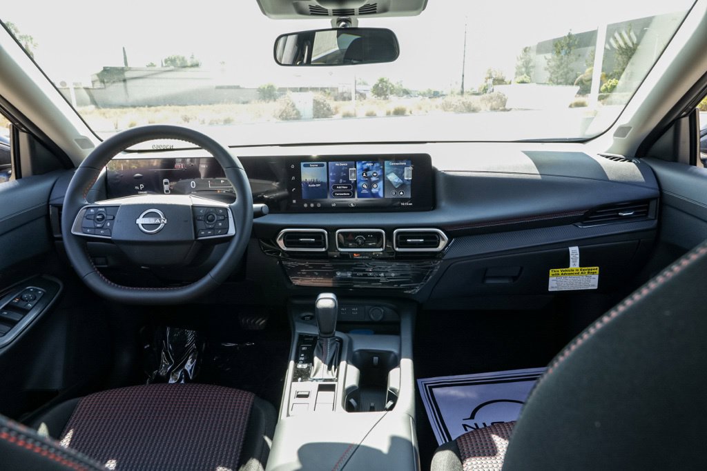 New 2027 Nissan Sentra SR w/ Floor Mat Package FWD image 24