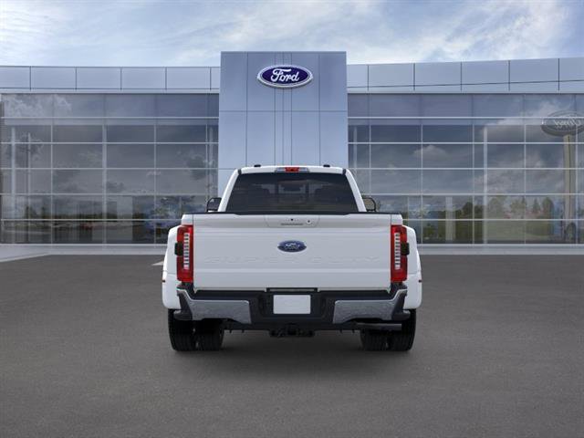 New 2026 Ford F450 Lariat w/ Lariat Ultimate Package image 5
