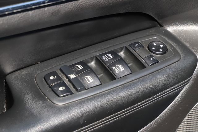 Used 2020 Jeep Grand Cherokee Limited image 17