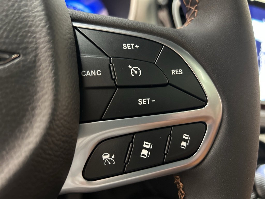 New 2026 Chrysler Pacifica Pinnacle image 22