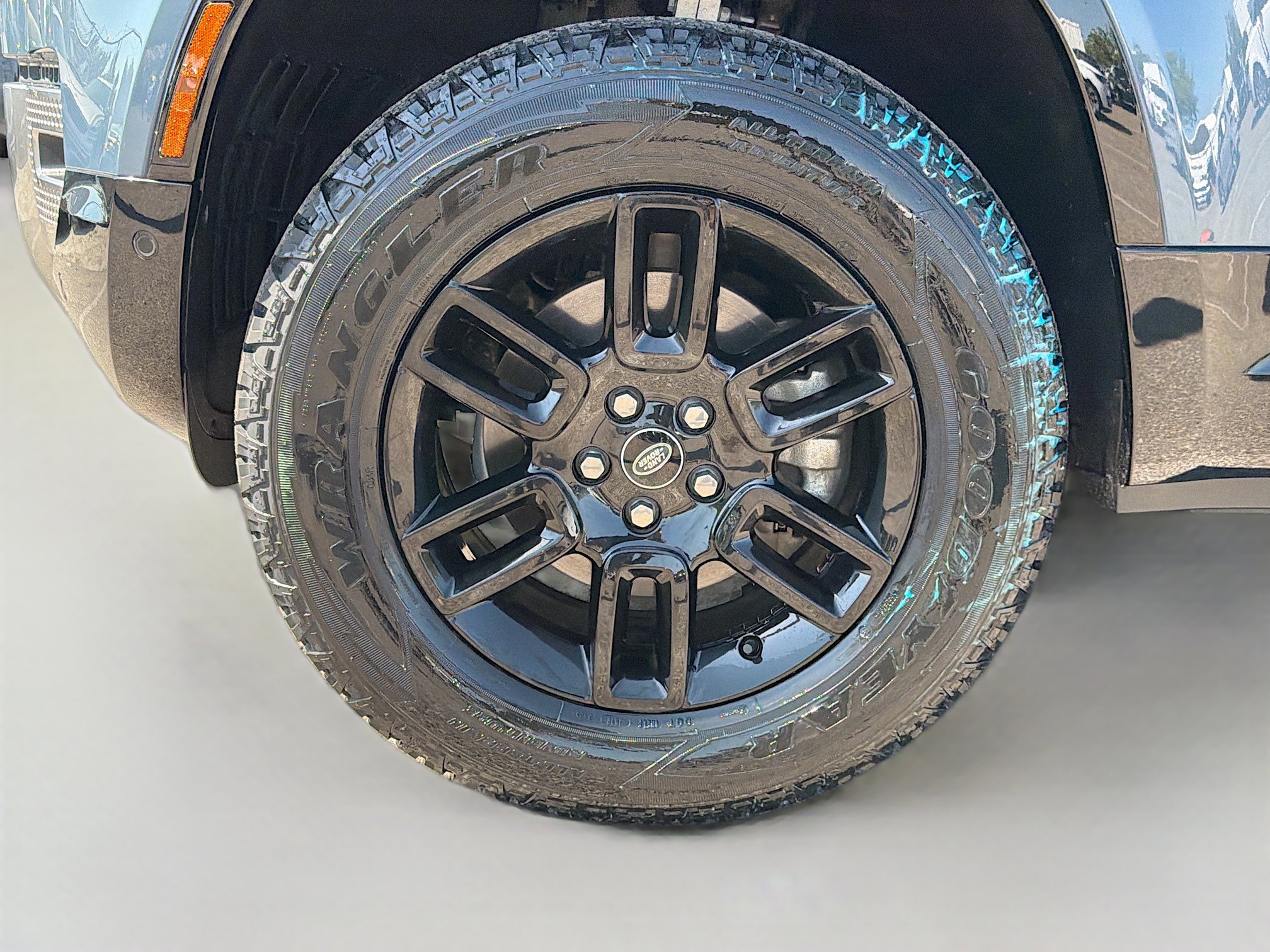 Used 2023 Land Rover Defender 110 S image 41