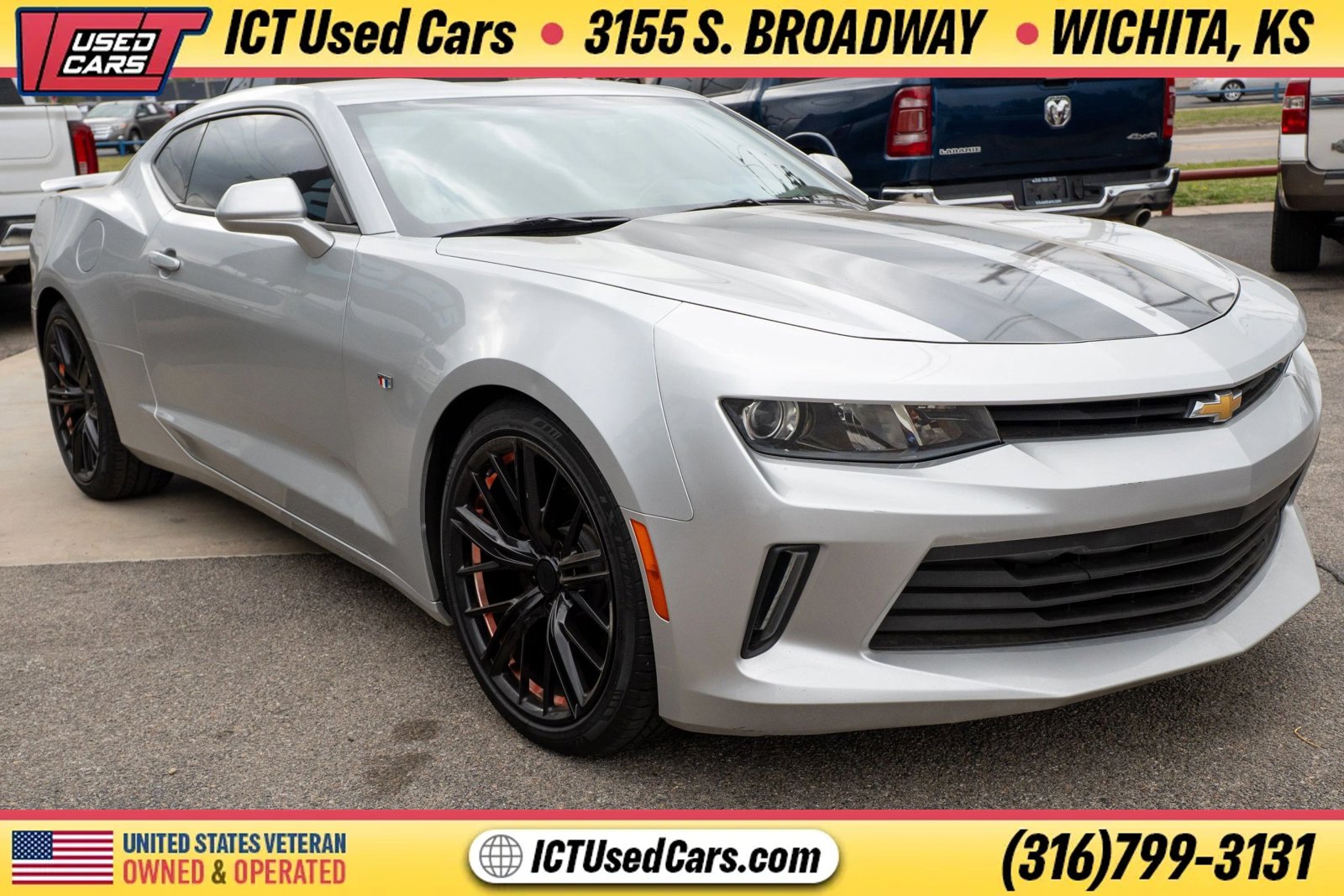Used 2018 Chevrolet Camaro LS w/ Technology Package RWD image 6