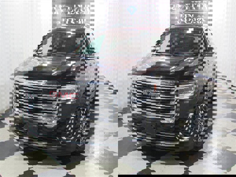 Used 2023 GMC Acadia SLT image 1