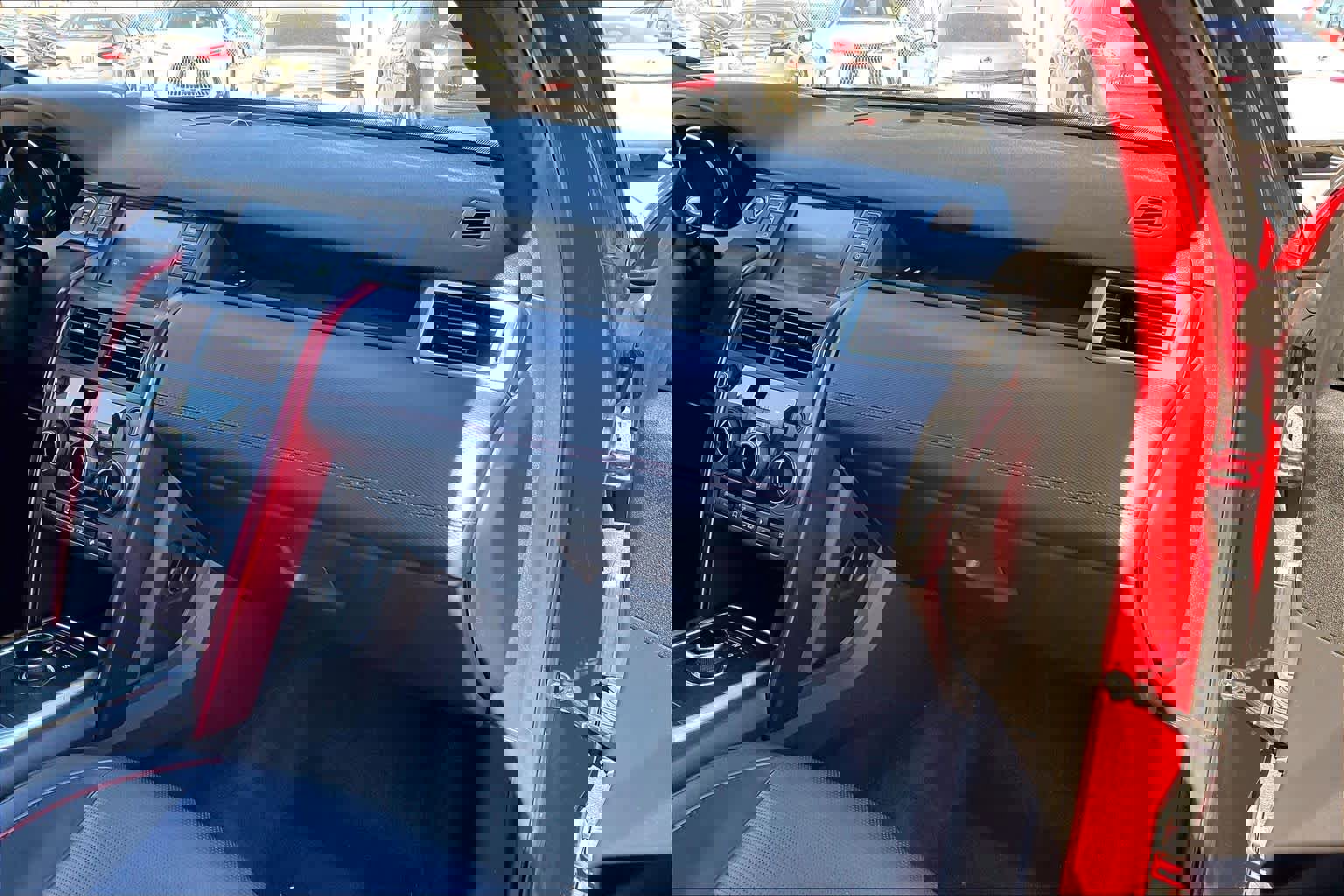 Used 2017 Land Rover Discovery Sport HSE image 16