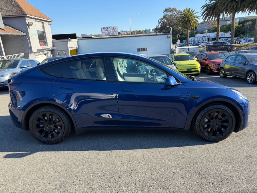 Used 2021 Tesla Model Y Long Range image 4