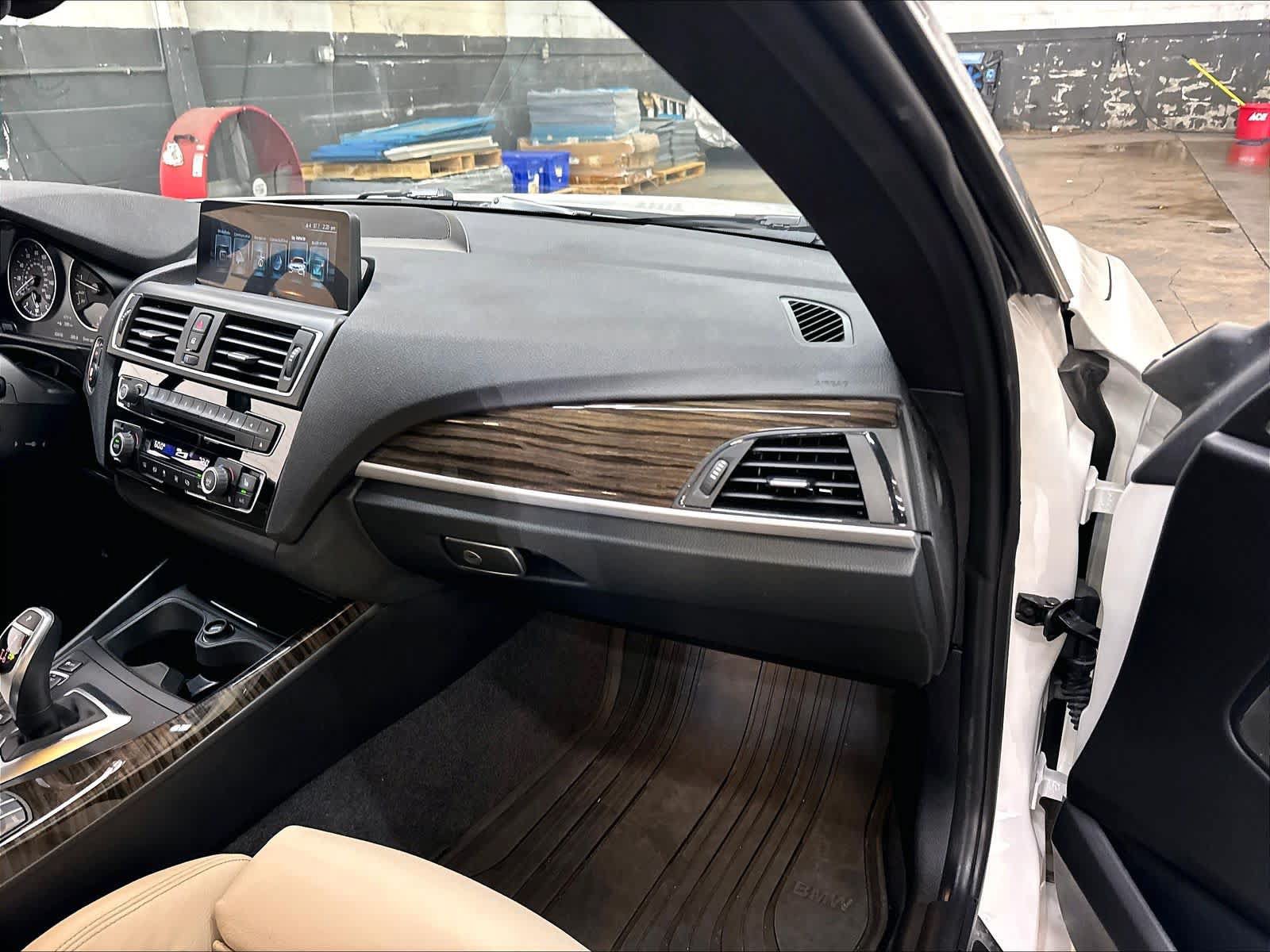 Used 2017 BMW 230i Coupe RWD image 19