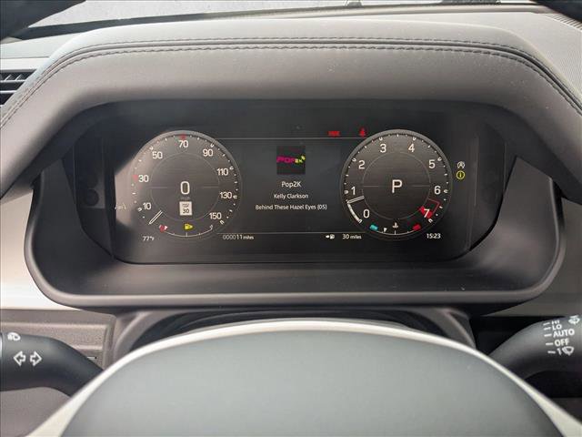 Used 2025 Land Rover Defender 110 S image 11