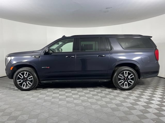 Used 2024 GMC Yukon XL AT4 w/ Technology Package AWD/4WD image 7