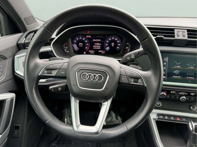 Certified 2021 Audi Q3 2.0T Premium w/ Convenience Package AWD/4WD image 10