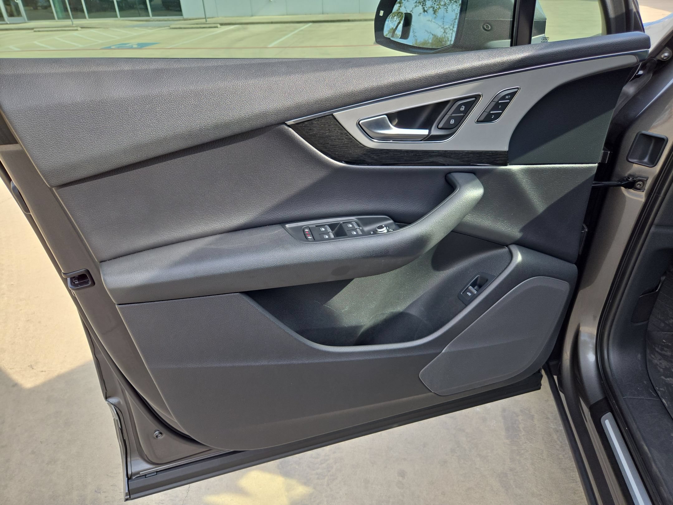 Used 2019 Audi Q7 2.0T Premium AWD/4WD image 11