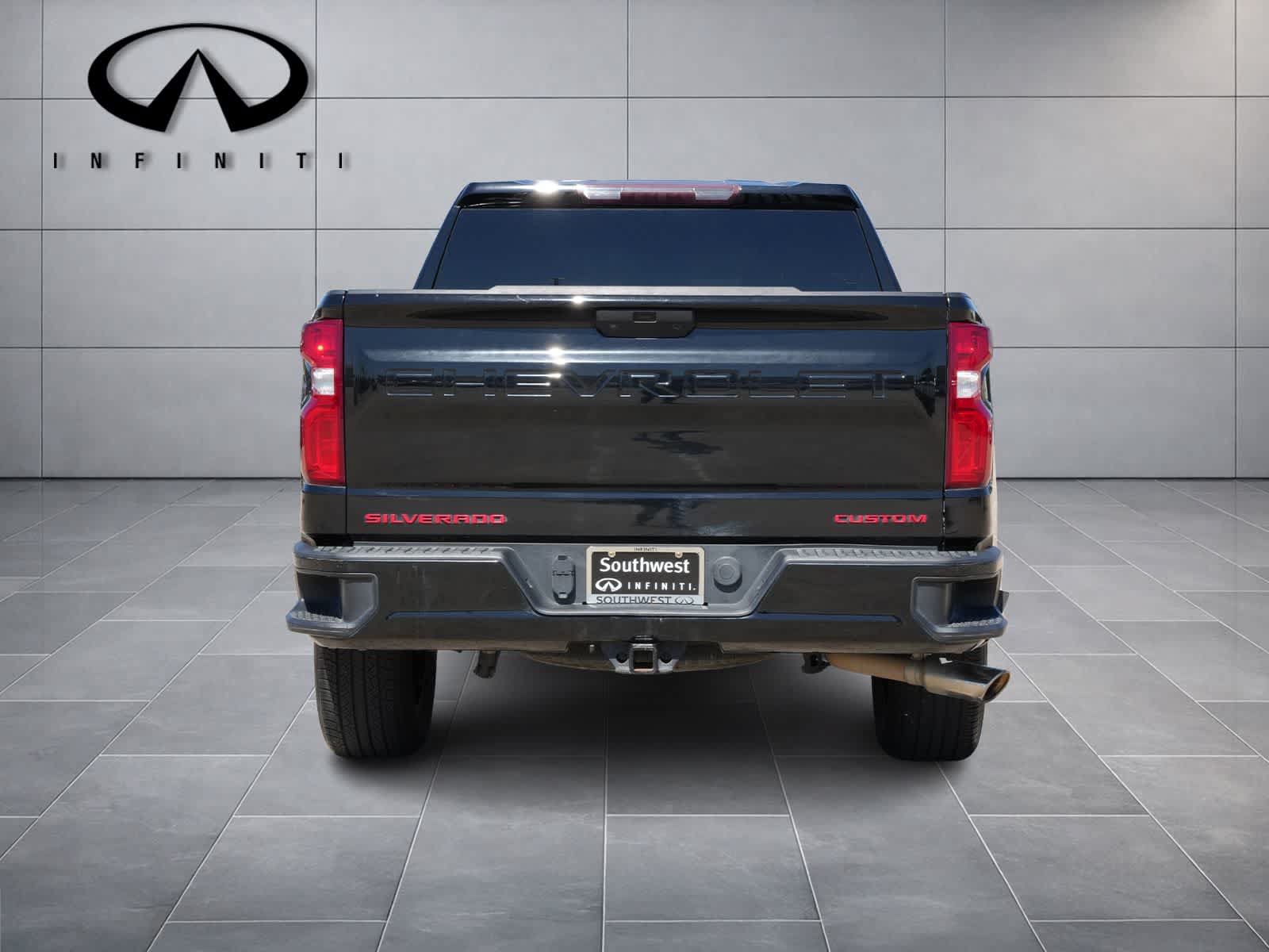 Used 2020 Chevrolet Silverado 1500 Custom w/ Custom Value Package RWD image 6