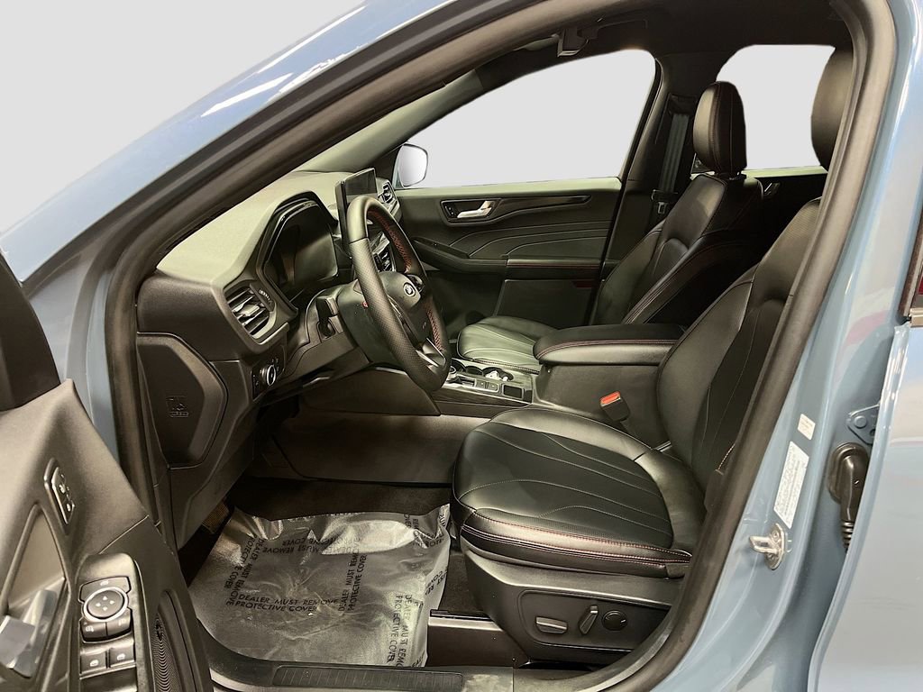 Used 2025 Ford Escape ST-Line Elite w/ Premium Technology Package image 22