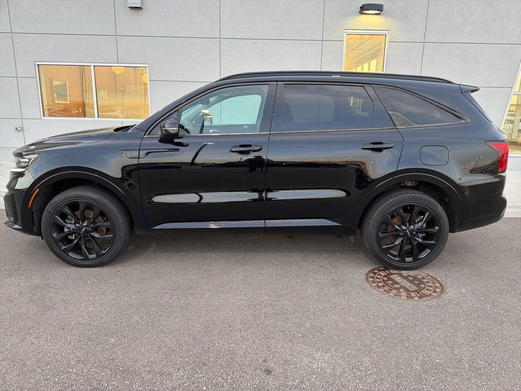 Certified 2022 Kia Sorento SX AWD/4WD image 3
