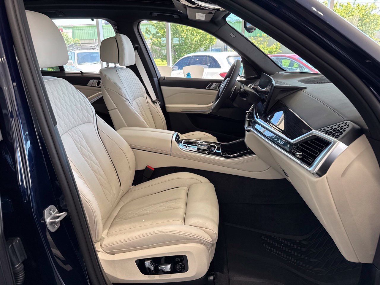 New 2026 BMW X5 xDrive50e w/ Executive Package AWD/4WD image 50