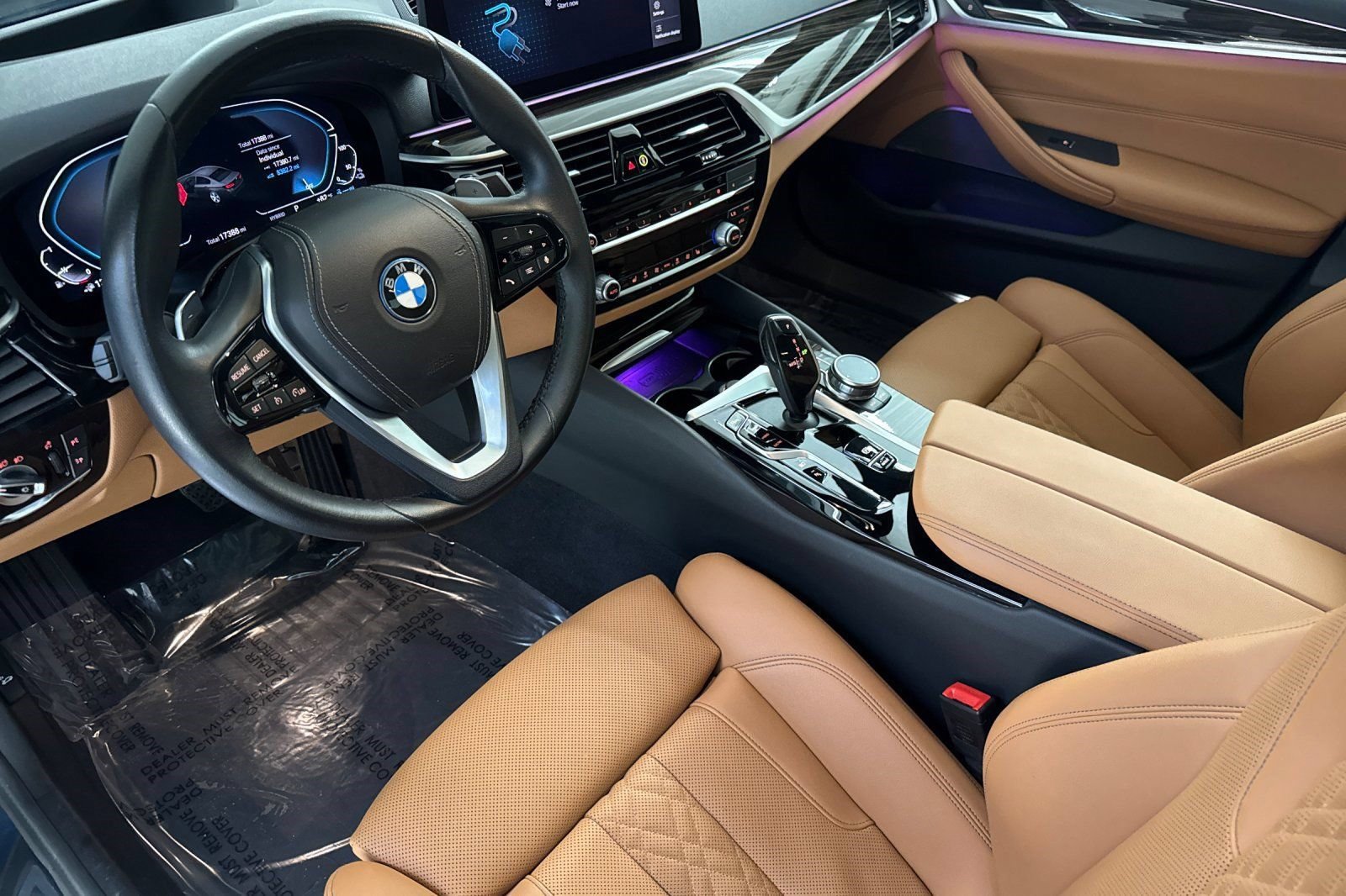 Used 2023 BMW 530e w/ Premium Package RWD image 4