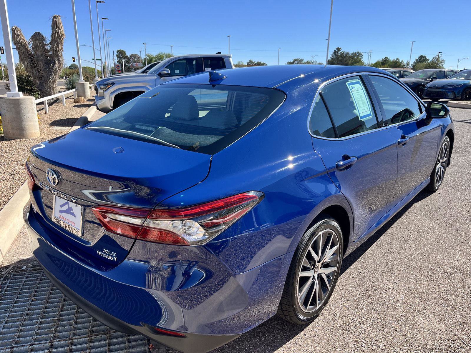 Used 2024 Toyota Camry XLE image 5