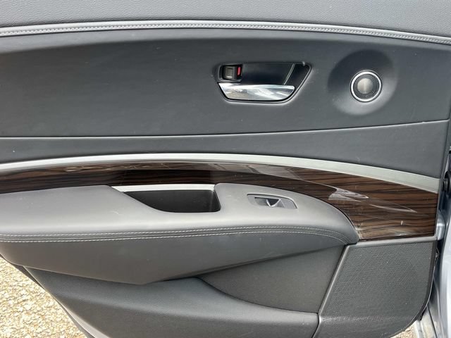Used 2017 Acura RLX w/ Technology Package FWD image 20