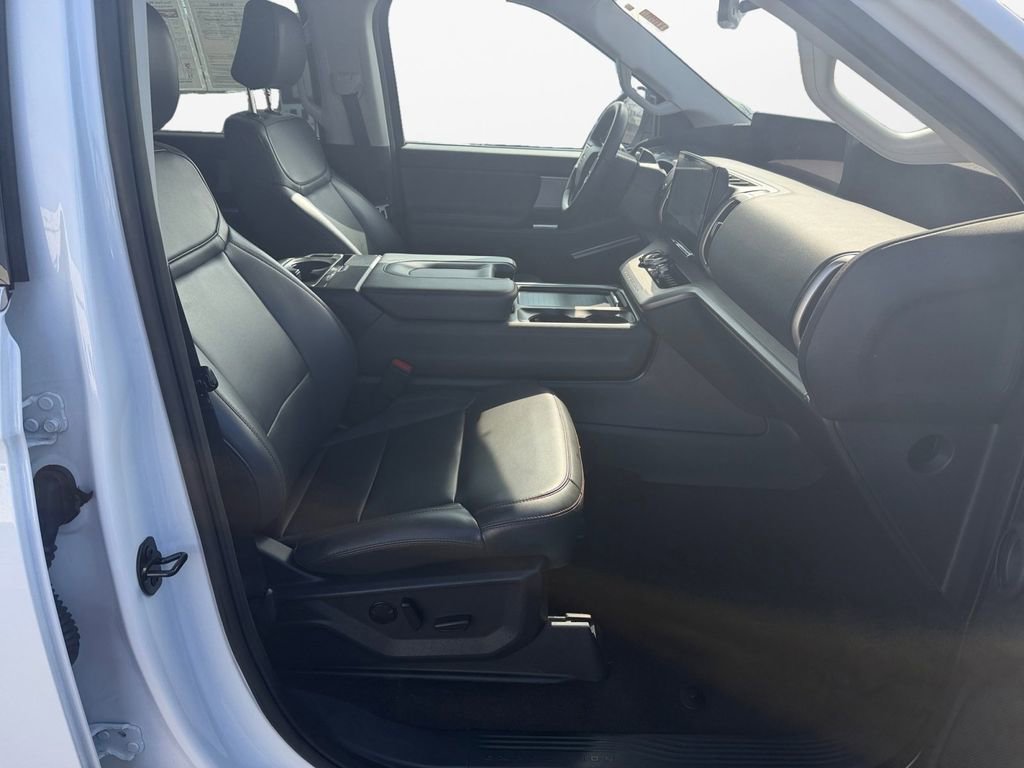 Used 2025 Ford Expedition Max Active image 9