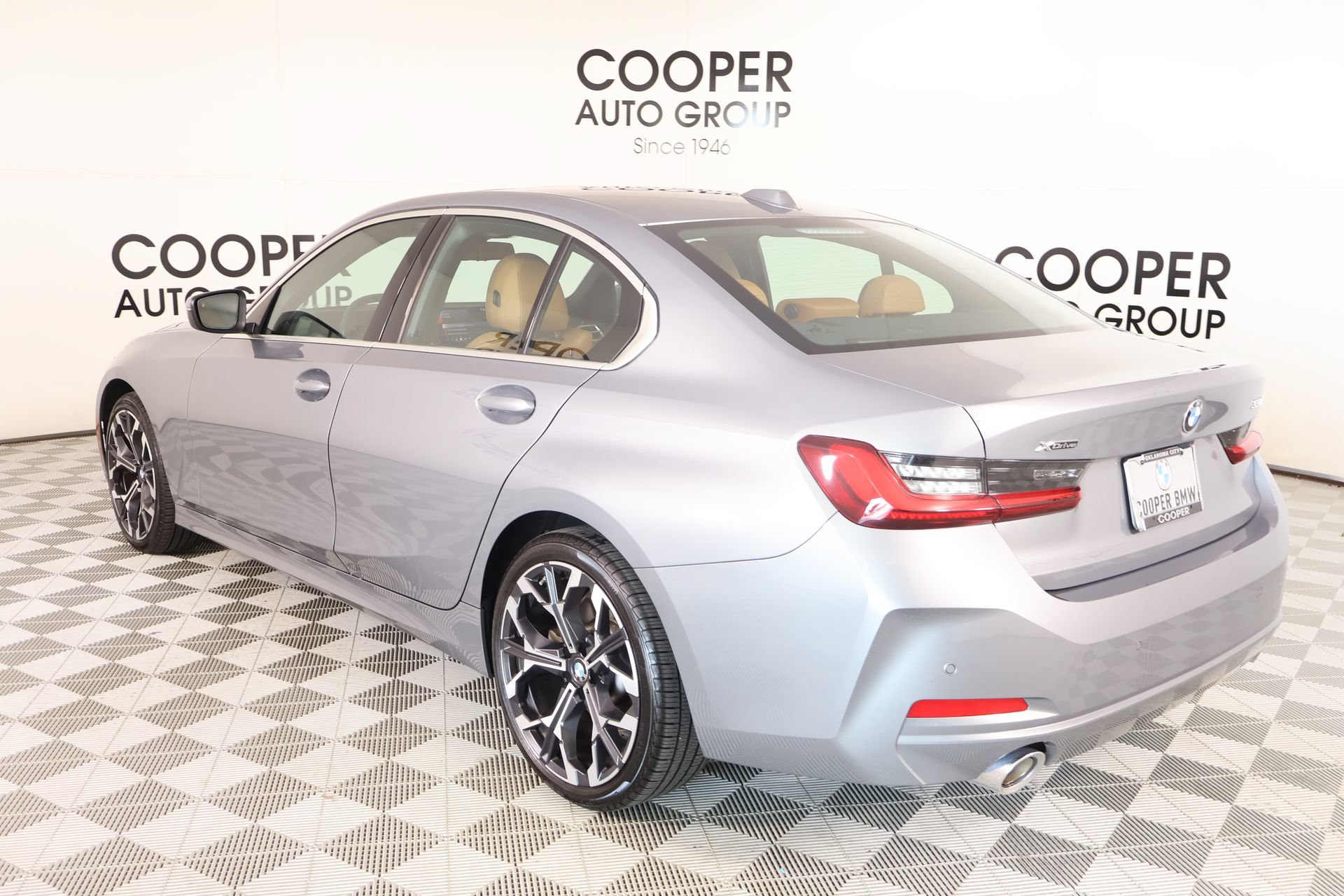 Used 2026 BMW 330i xDrive Sedan AWD/4WD image 24
