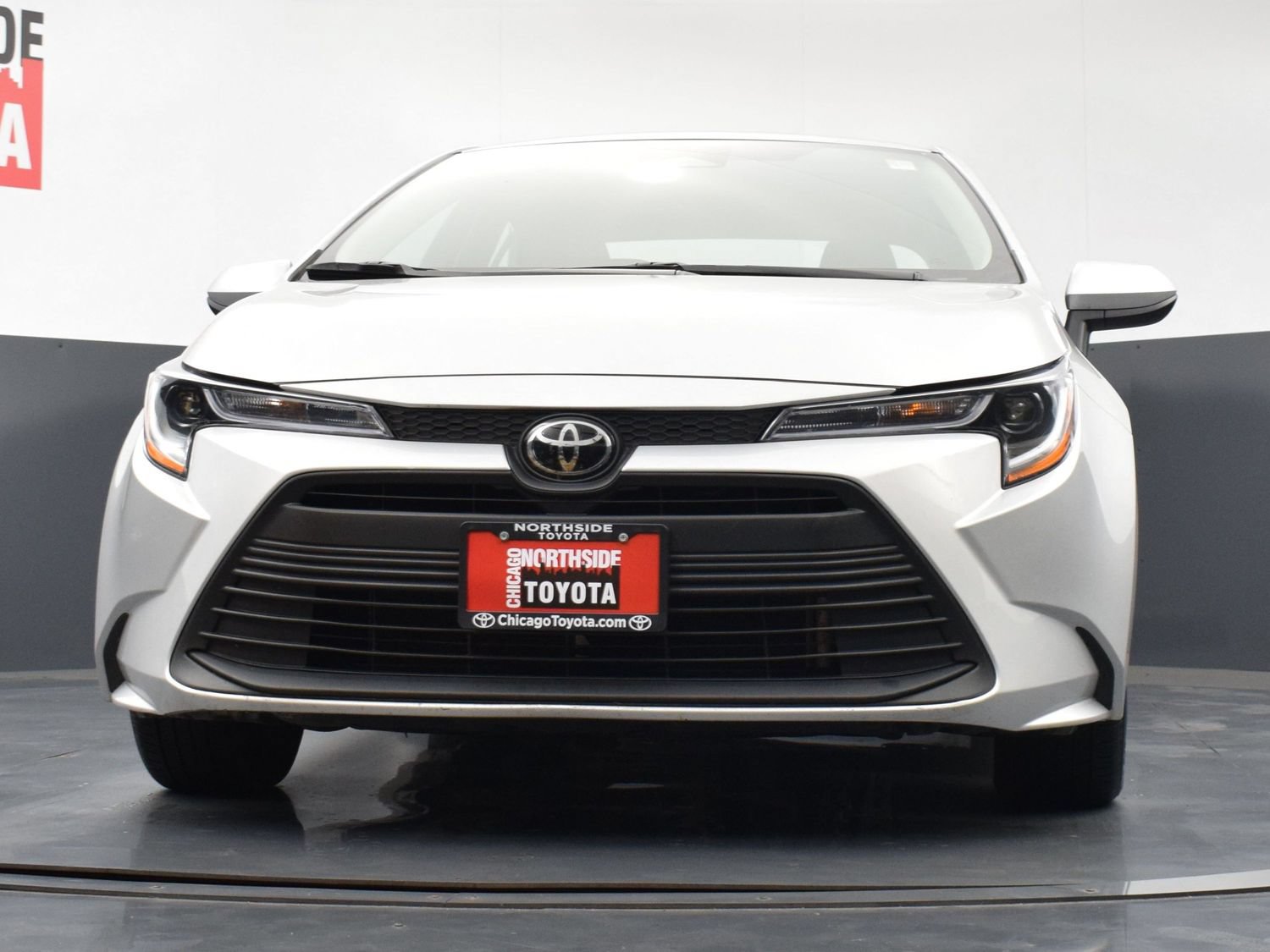 Used 2025 Toyota Corolla LE FWD image 29