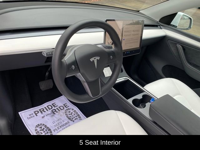 Used 2025 Tesla Model Y Long Range image 11