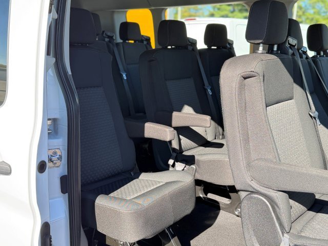 Used 2023 Ford Transit 350 XLT RWD image 17