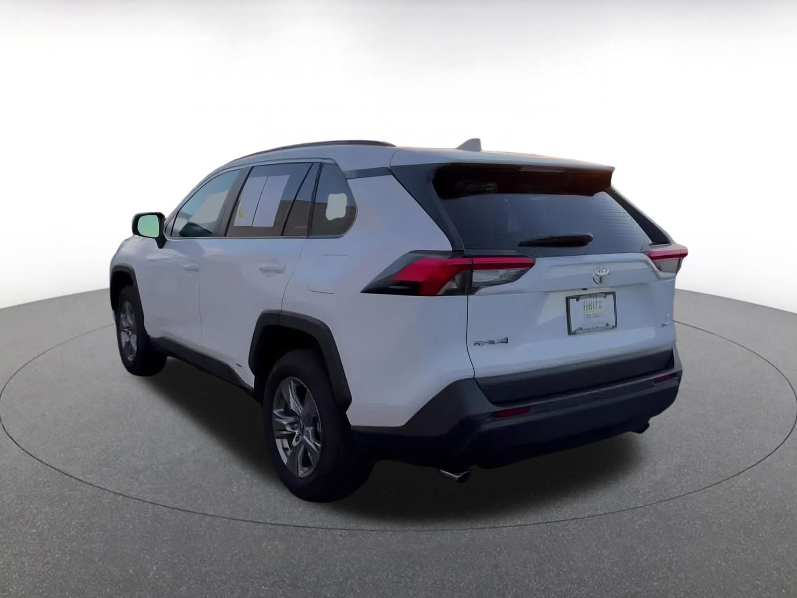 Used 2025 Toyota RAV4 LE image 10